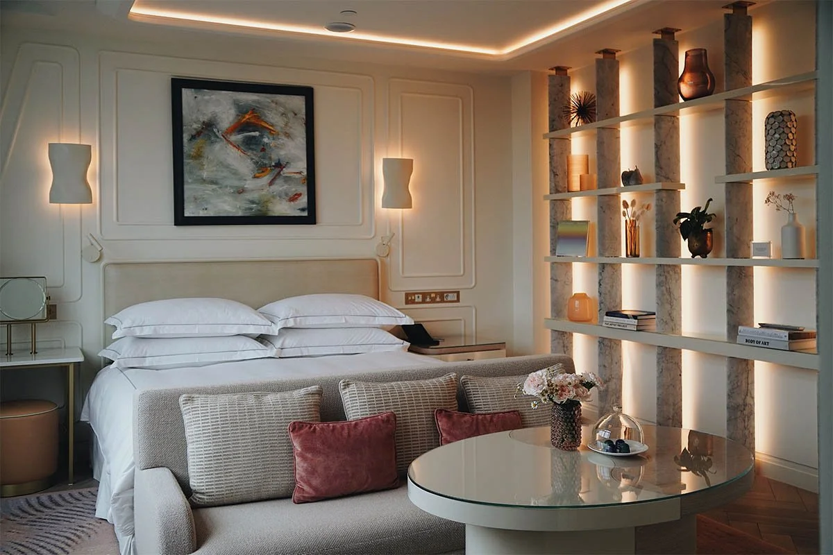 A LONDON STAYCATION: ONE ALDWYCH — The September Chronicles